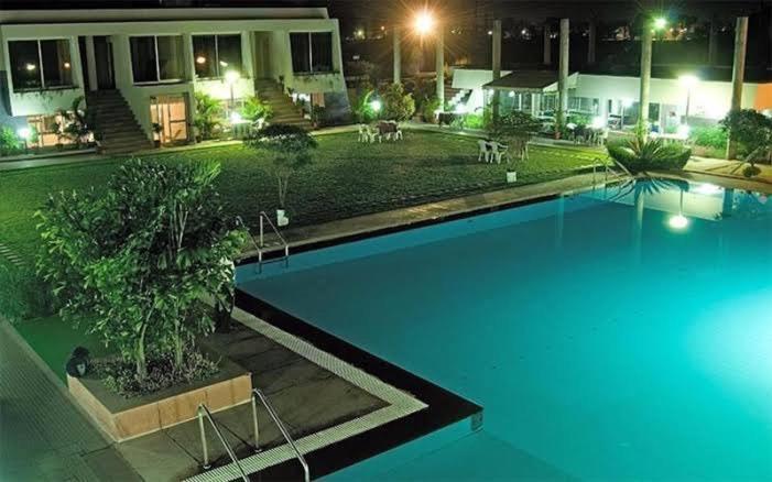 Lch Fitness Hotel Indore Exterior photo